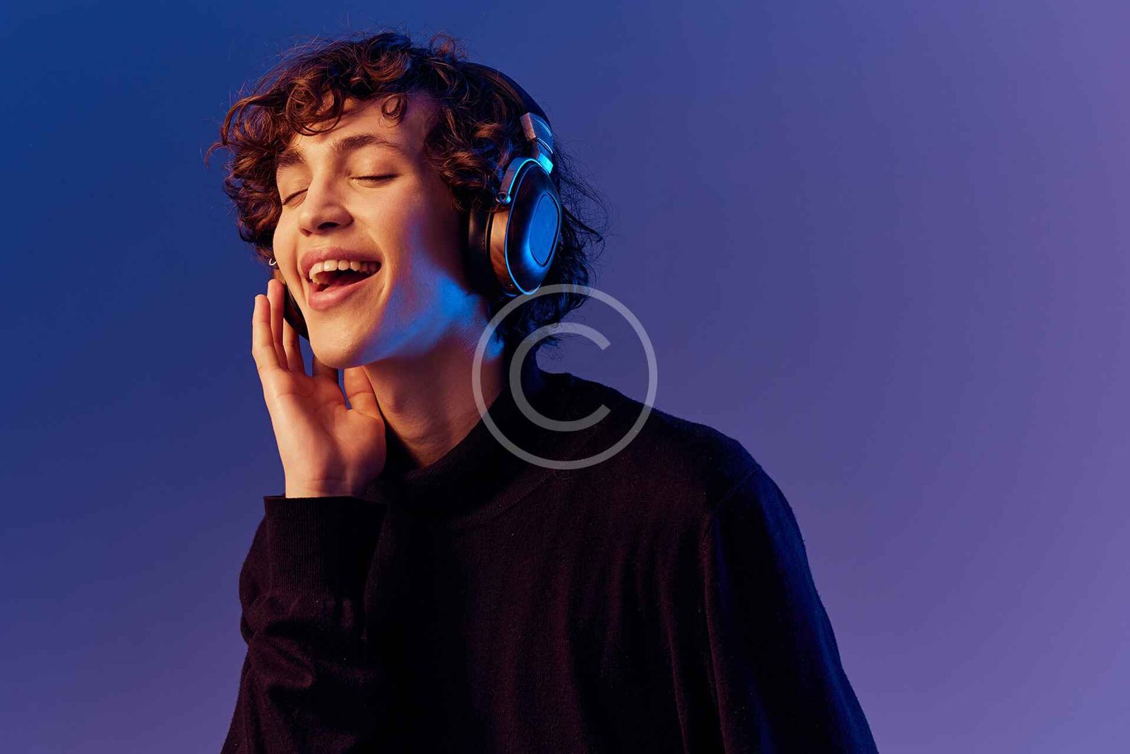 Inside the world of thrilling nightclub concerts